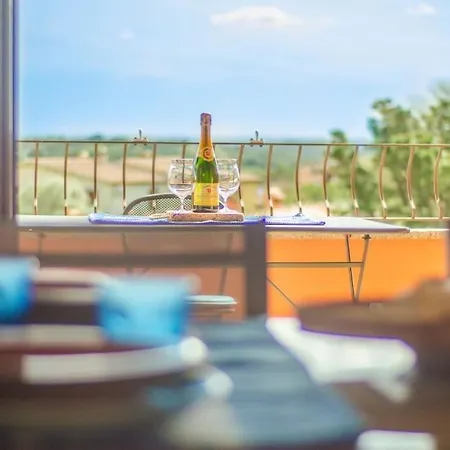 Domus De Sole -sea View & 8 Minutes To San Teodoro Apartamento