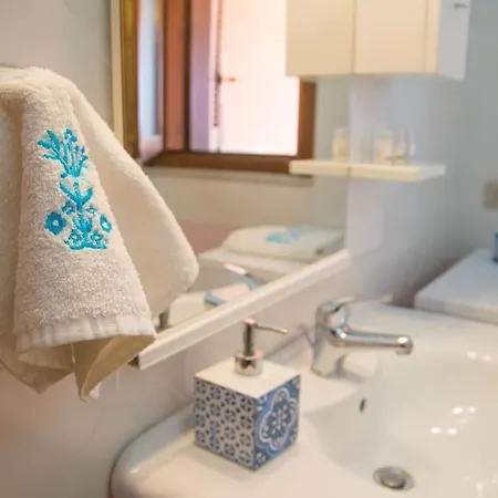 Apartamento Domus De Sole -sea View & 8 Minutes To San Teodoro Monte Petrosu