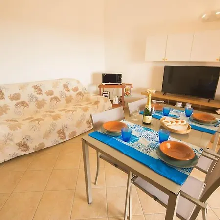 Domus De Sole -sea View & 8 Minutes To San Teodoro *