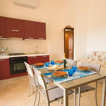 Domus De Sole -sea View & 8 Minutes To San Teodoro Apartamento