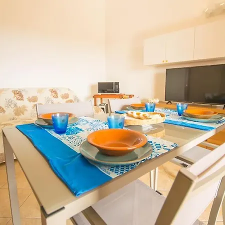 Domus De Sole -sea View & 8 Minutes To San Teodoro *